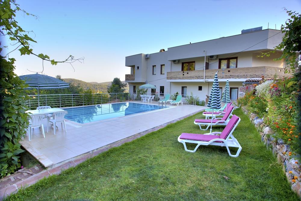 Efes Butik Otel Kirazli  Exterior photo